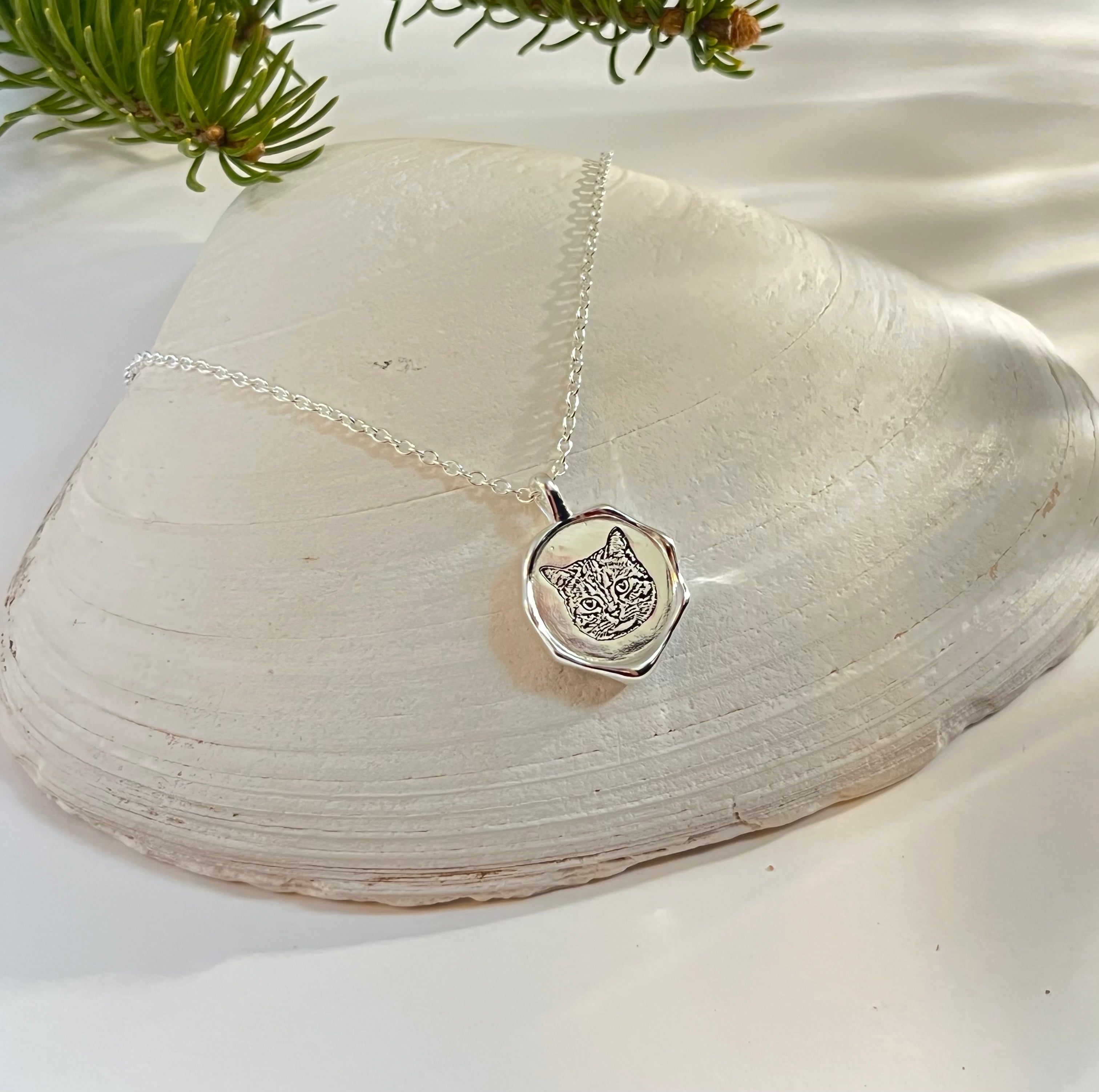 Personalized Pet Portrait Necklace – Custom Wax Seal Pendant, Memorial Keepsake for Pet Loss