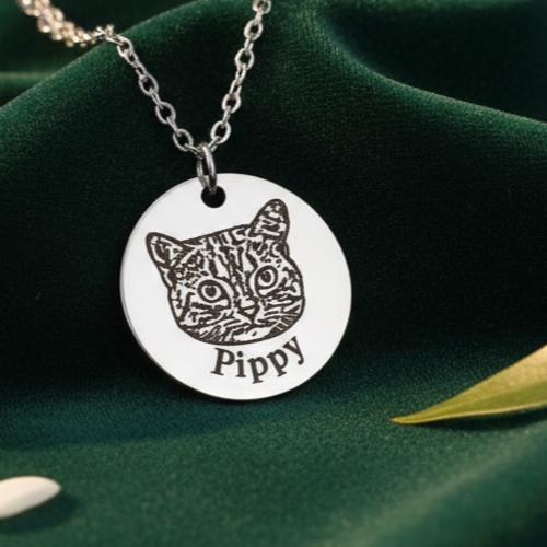 Personalized Pet Portrait Necklace – Engraved Photo Pendant, Memorial Gift for Dog or Cat Lovers